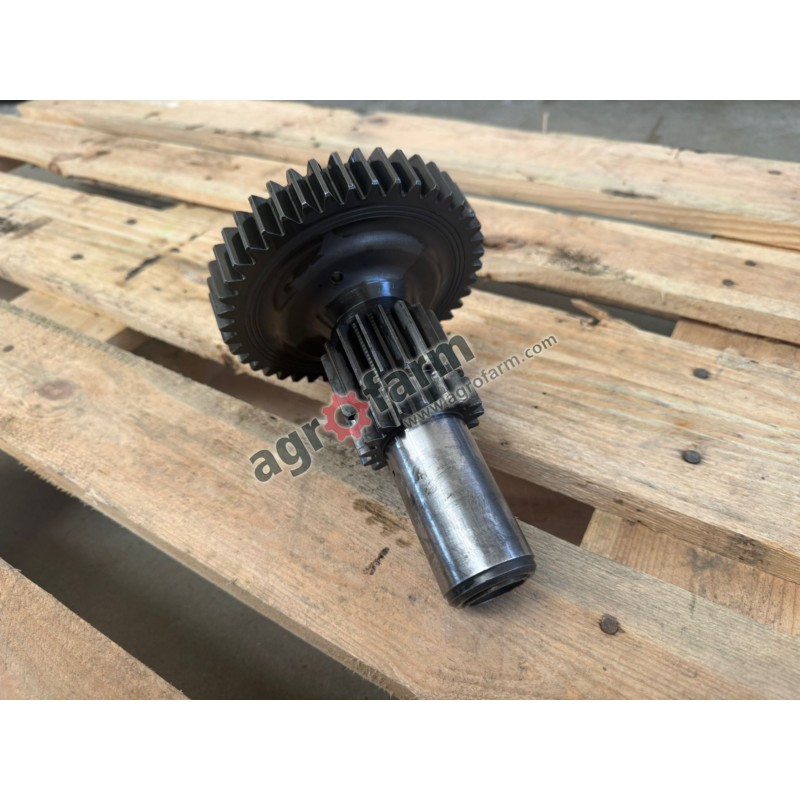 Wałek skrzyni biegów New Holland