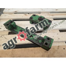 Mocowanie dolnego zaczepu John Deere