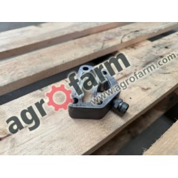 Adapter podstawy filtra oleju Massey Ferguson