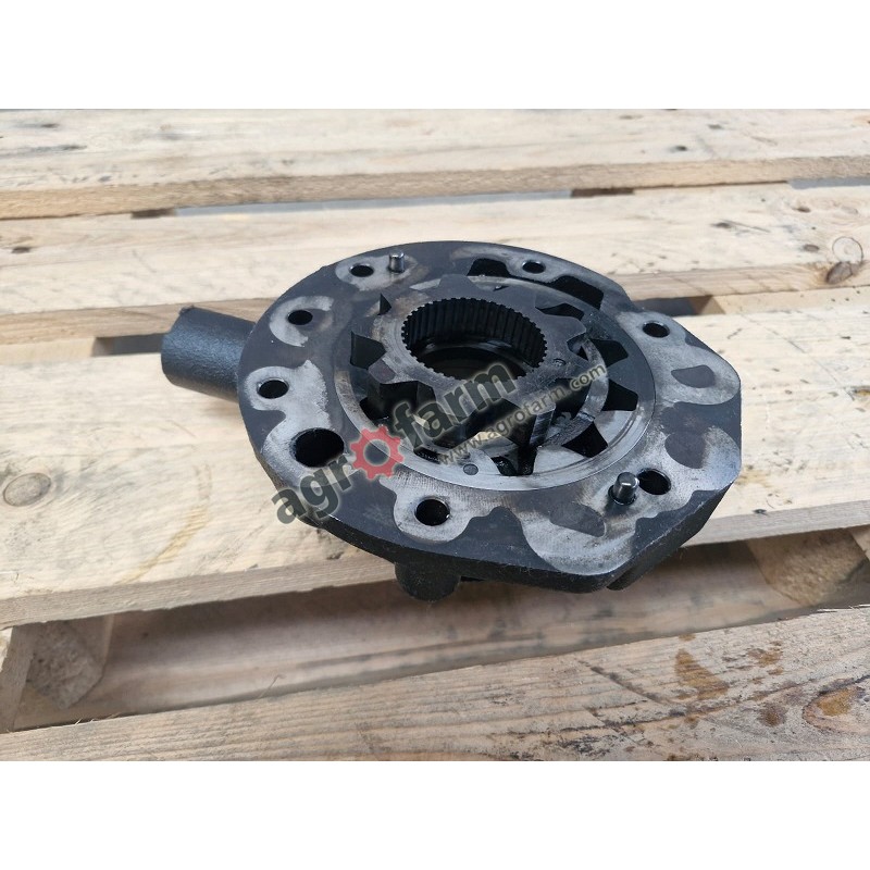 Obudowa pompy John Deere 6800, 6920, 7500, 7520