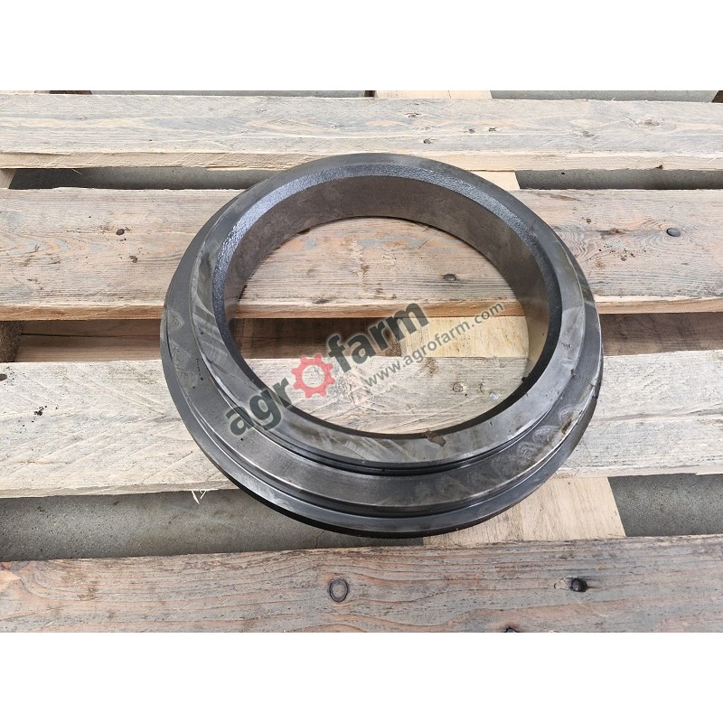 Tłok hamulca John Deere 6800, 7200, 7400, 7500