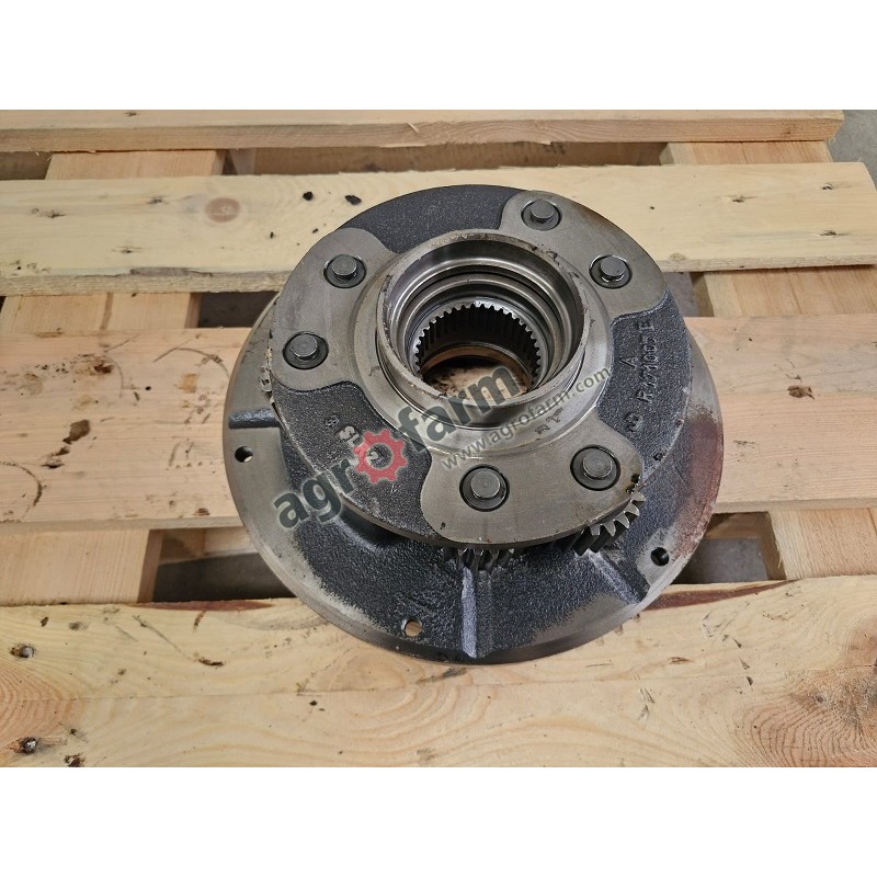 Nośnik przekładni planetarnej John Deere 6820