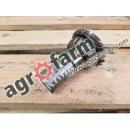 Wałek John Deere 6820, 7420, 7500