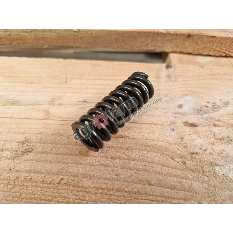 Sprężyna John Deere 6800, 7400, 7510, 7520