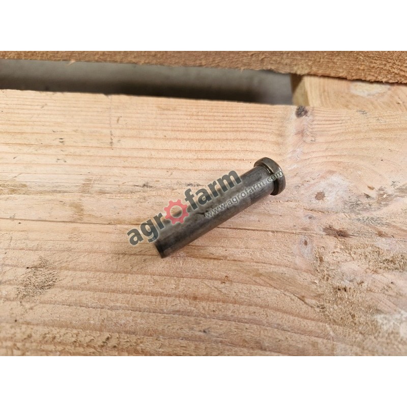 Sworzeń John Deere 6800, 7400, 7510, 7520