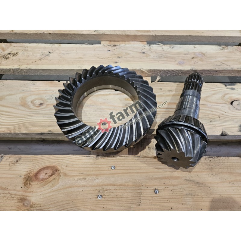 Wałek atakujący+ koło Z12x32 Fendt Xylon 524