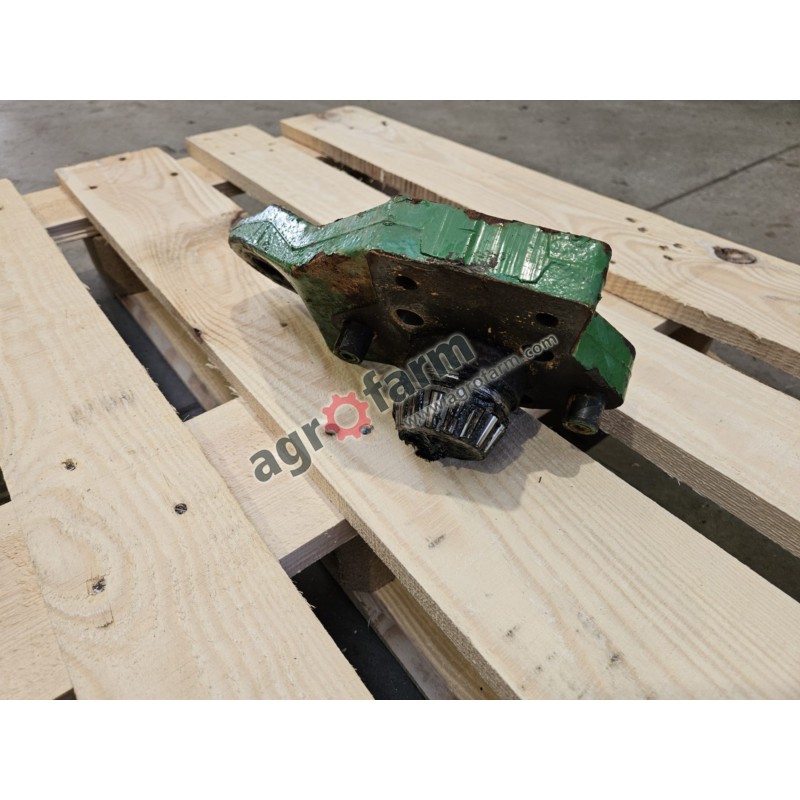 Sworzeń zwrotnicy górny RH John Deere 7800, 7700