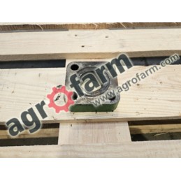 Uchwyt sworznia zwrotnicy John Deere 7800, 7700