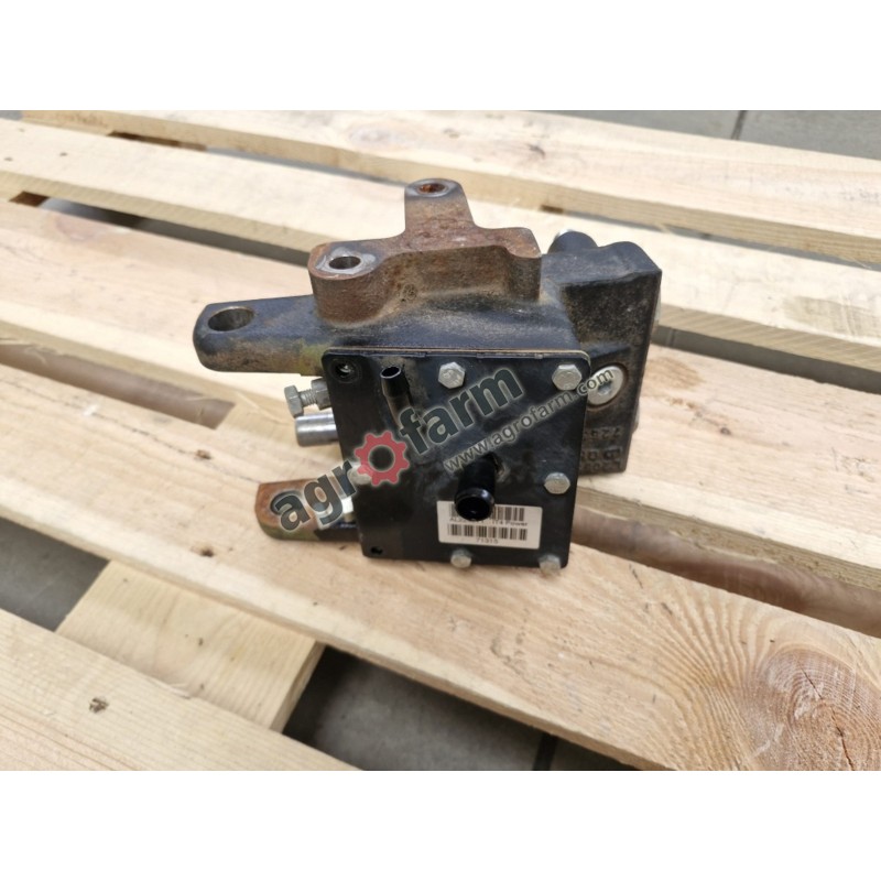 Zawór hamulca John Deere 6125M, 6130R, 6155R