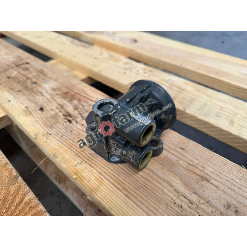 Głowiczka filtra oleju silnika Fendt 612