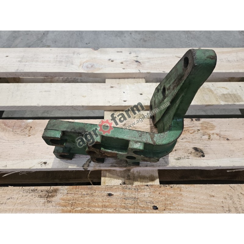 Uchwyt błotnika LH John Deere 4650, 4850