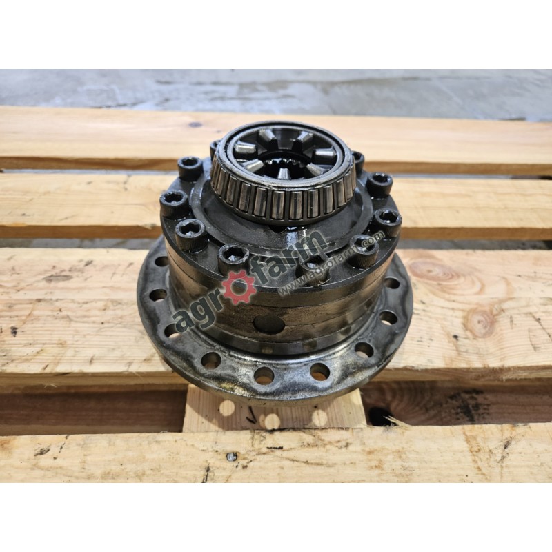 Mechanizm różnicowy Massey ferguson 8250, 8260