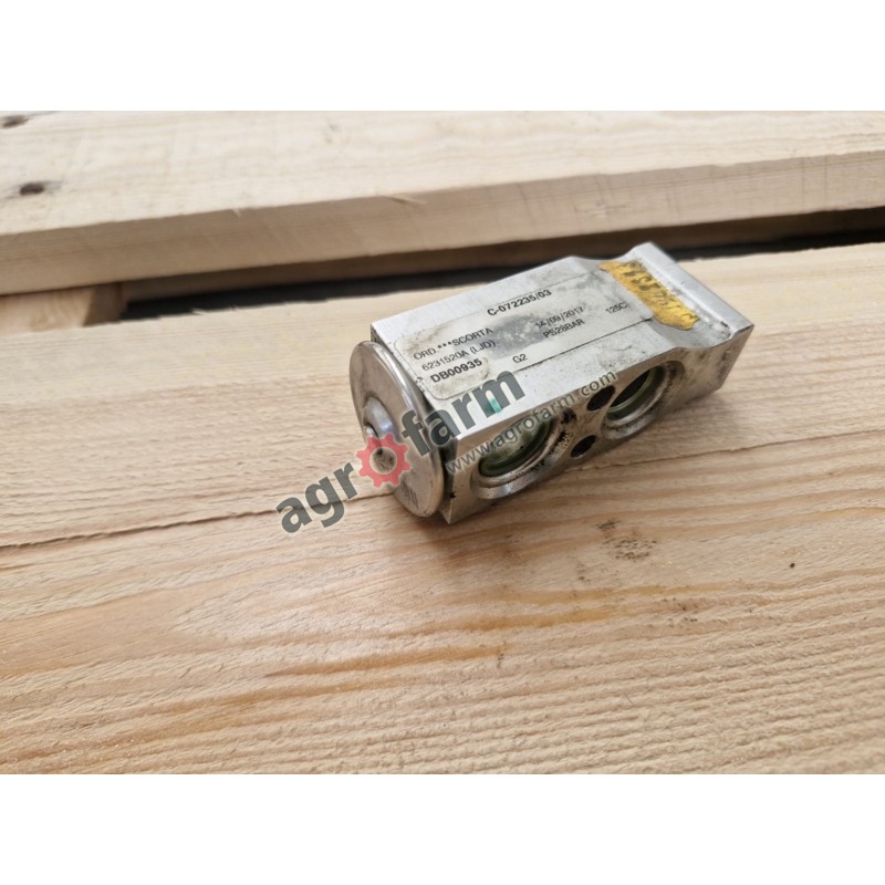 Zawór John Deere 6100D, 6135E, 6140D