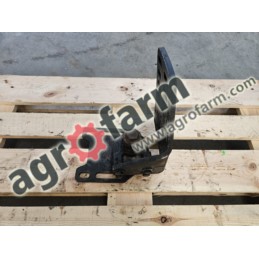 Uchwyt błotnika RH Valtra N111, N121, N141