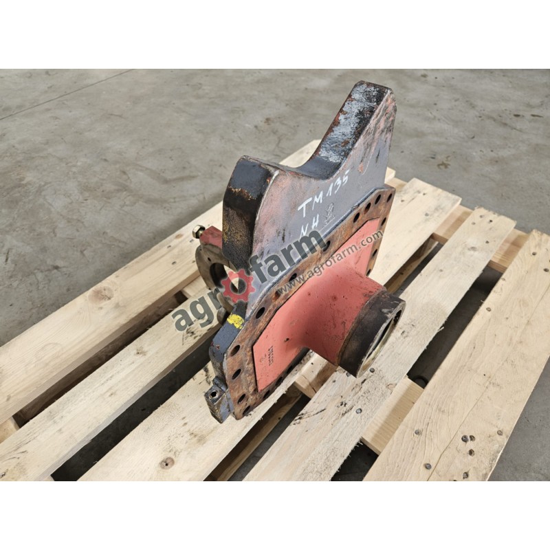 UCHWYT DYFERENCJAŁU 5190843 CNH