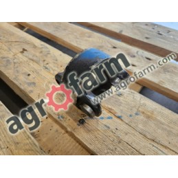 Łącznik półosi  FWD Ford 7840, 7740, 8240