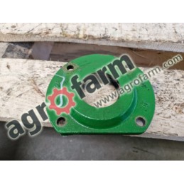 Obudowa łożyska John Deere 6120, 6320, 6400