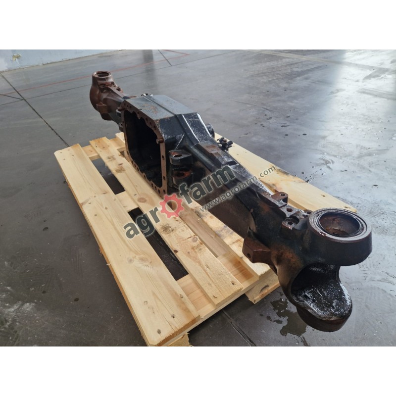 Obudowa przedniego mostu New Holland T7030, T7040