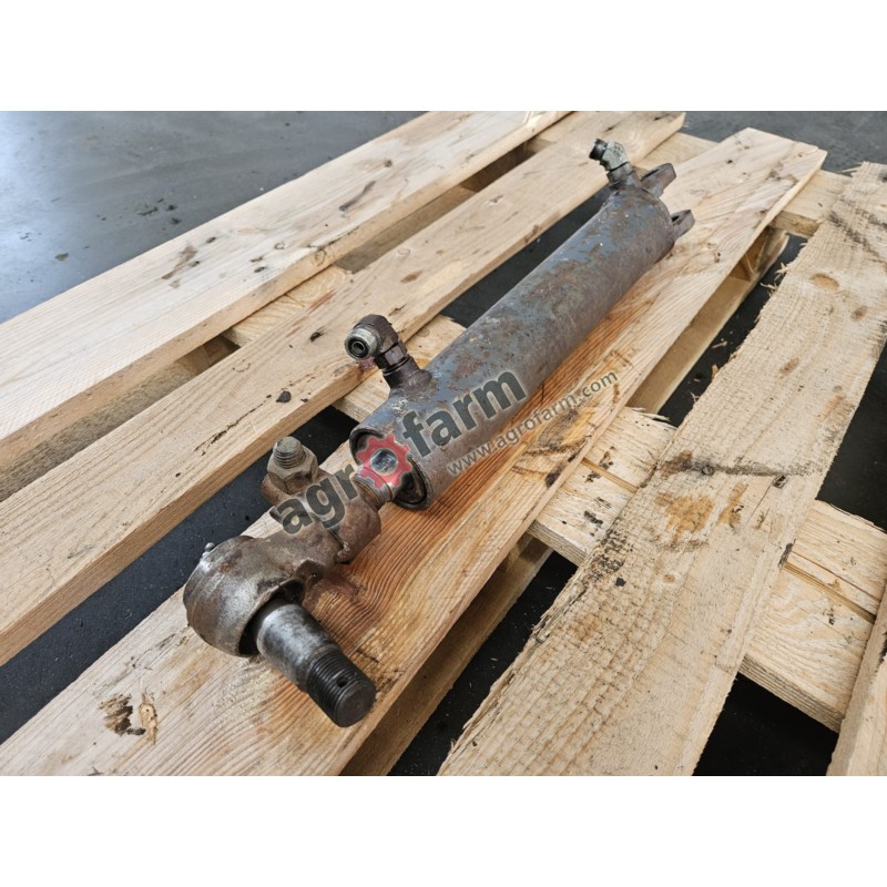 Siłownik FWD Ford 8770, 8670, 8870
