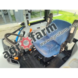 NEW HOLLAND T5040 WITH LOADER
