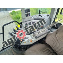 Claas Arion 530 with FL100 loader