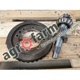 Wałek atakujący z kołem John Deere  5400, 5500