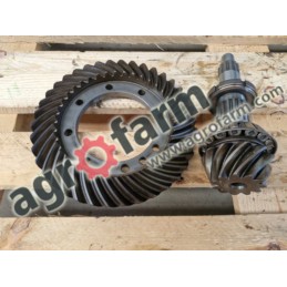 Wałek atakujący z kołem John Deere  5400, 5500