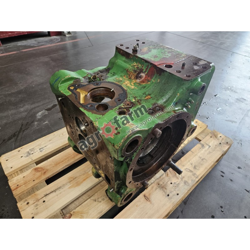 OBUDOWA TYLNEGO MOSTU JOHN DEERE L101947