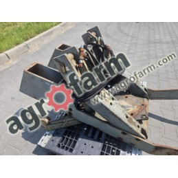 TUZ, przedni podnośnik, Massey Ferguson 3680