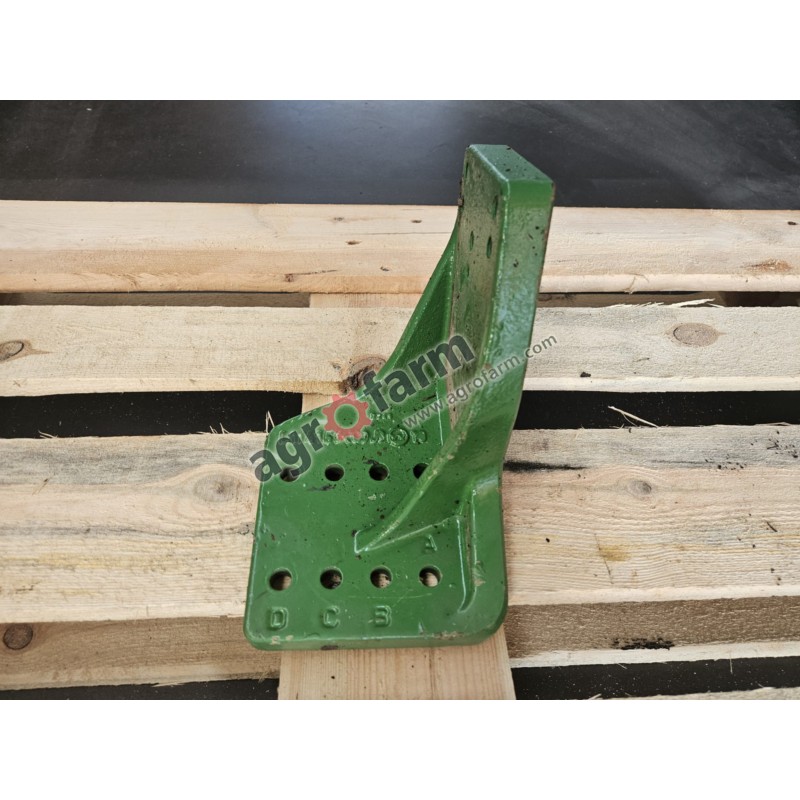 Uchwyt LH błotnika John Deere 6300, 6215, 6210