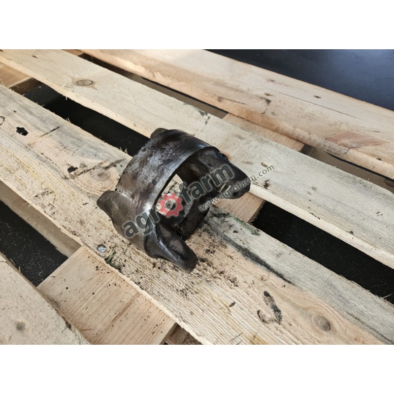 Łącznik półosi FWD Massey Ferguson 2620
