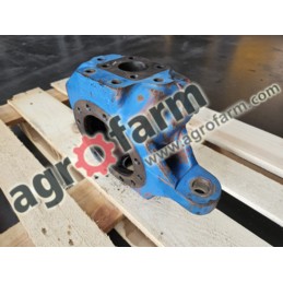 Zwrotnica RH FWD Ford 7700, 7600