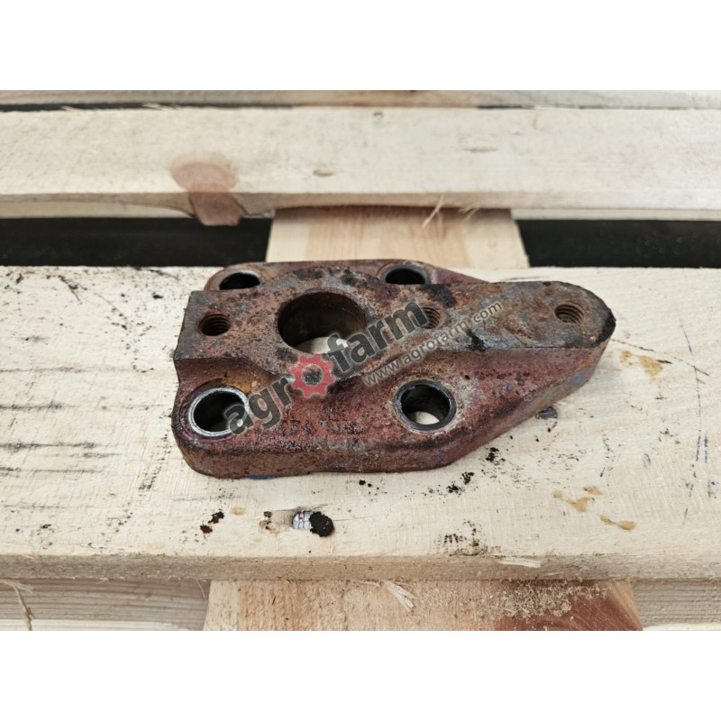 Uchwyt sworznia dolny FWD Ford 7700, 7600