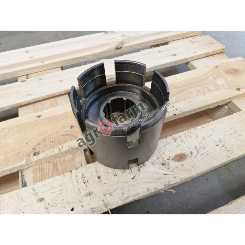 Obudowa sprzęgła Case MX240, MX270, MX285