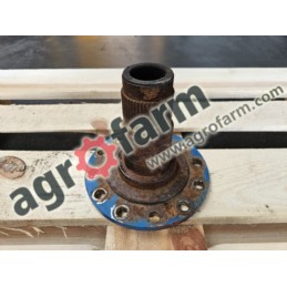 Piasta zwrotnicy FWD Ford 7700, 7600