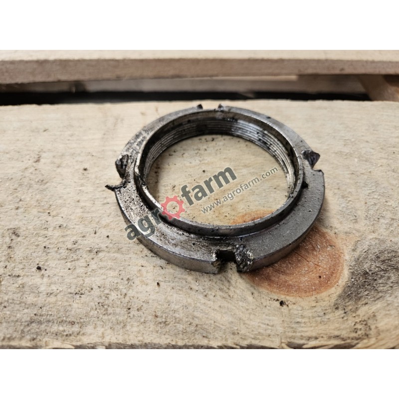 Nakrętka zwrotnicy FWD Massey Ferguson 3225