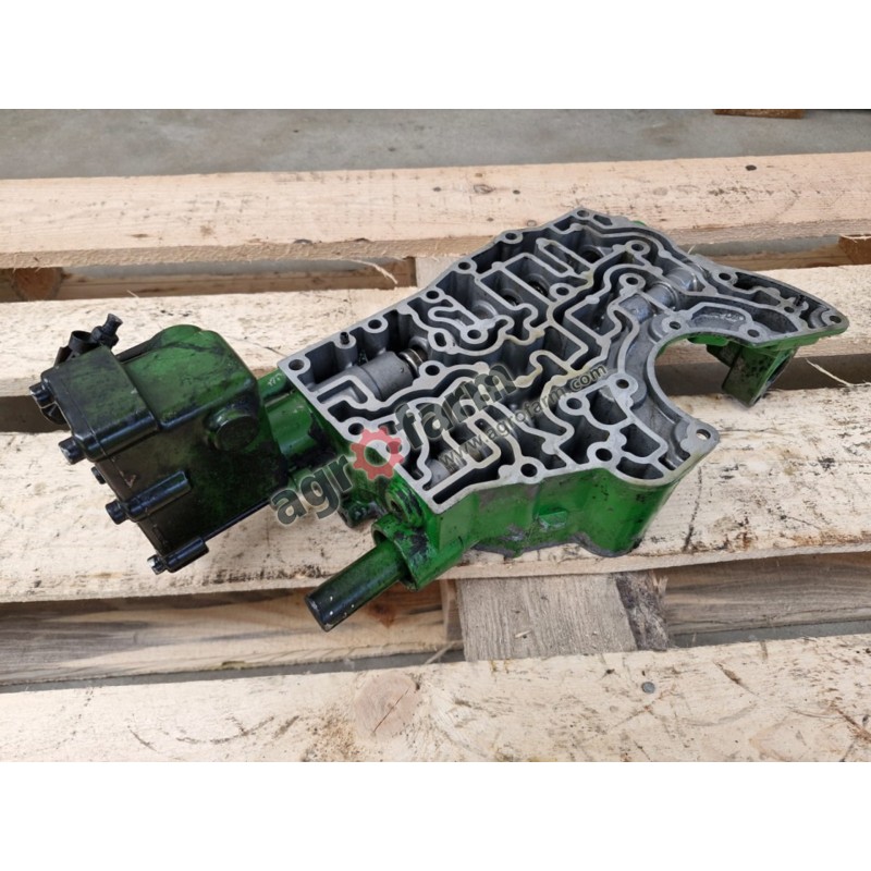 Obudowa John Deere 6120, 6320, 6400
