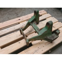 WSPORNIK POMPY HYDR. L32464 JOHN DEERE 4040 4240
