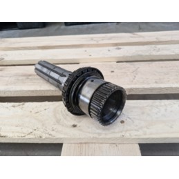 Wałek Massey Ferguson 3635, 8210, 8220, 8160
