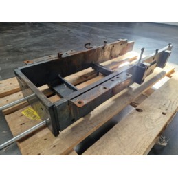 wspornik osi przedniej Kubota M7040, M5040, M6040