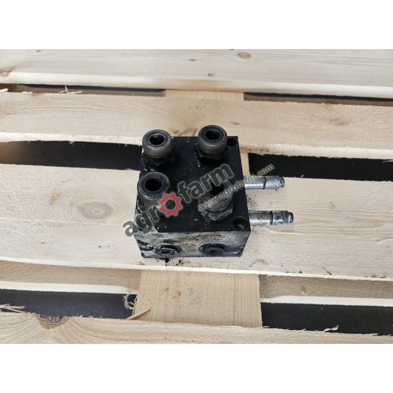 Blok zaworowy ILS John Deere 8360R, 8310R