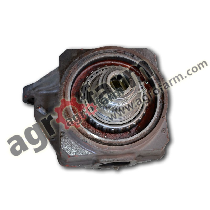 Swivel housing MASSEY 6170 6180 6190 8240 3428412R1