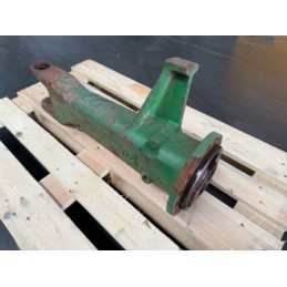 OBUDOWA PRZEDNIEGO MOSTU JOHN DEERE 4472453055