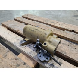 CYLINDER PODNOŚNIKA L41723 JOHN DEERE 1640 2250 24