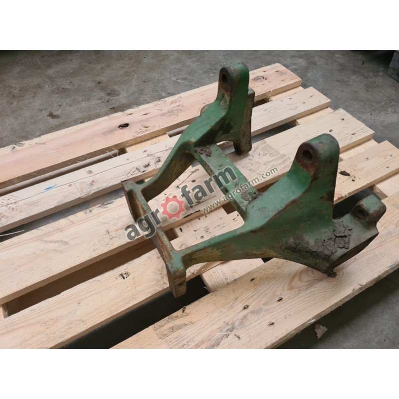 WSPORNIK POMPY HYDR. L32464 JOHN DEERE 4040 4240