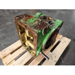 Housing JOHN DEERE REAR AXLE L101947
