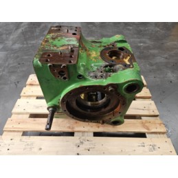 Housing JOHN DEERE REAR AXLE L101947