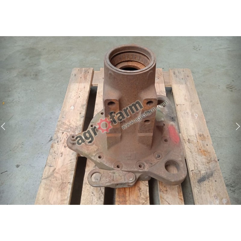OBUDOWA ZWOLNICY RH L167037 JOHN DEERE 6330 7130