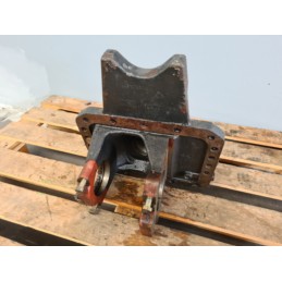 UCHWYT DYFERENCJAŁU 47128145 CNH