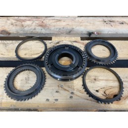 SYNCHRONIZER CASE NEW HOLLAND 47126058